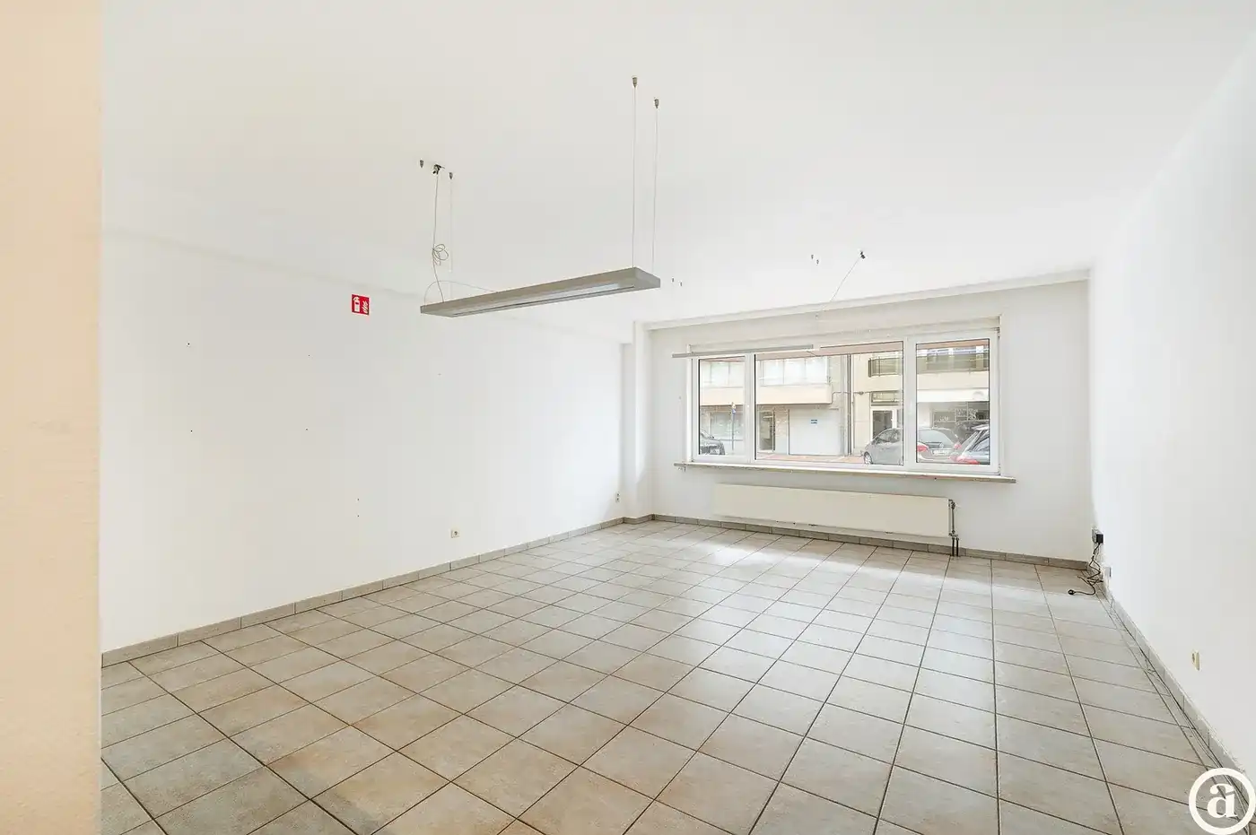 Te renoveren gelijkvloers appartement op topligging nabij het Rubensplein.  foto 4