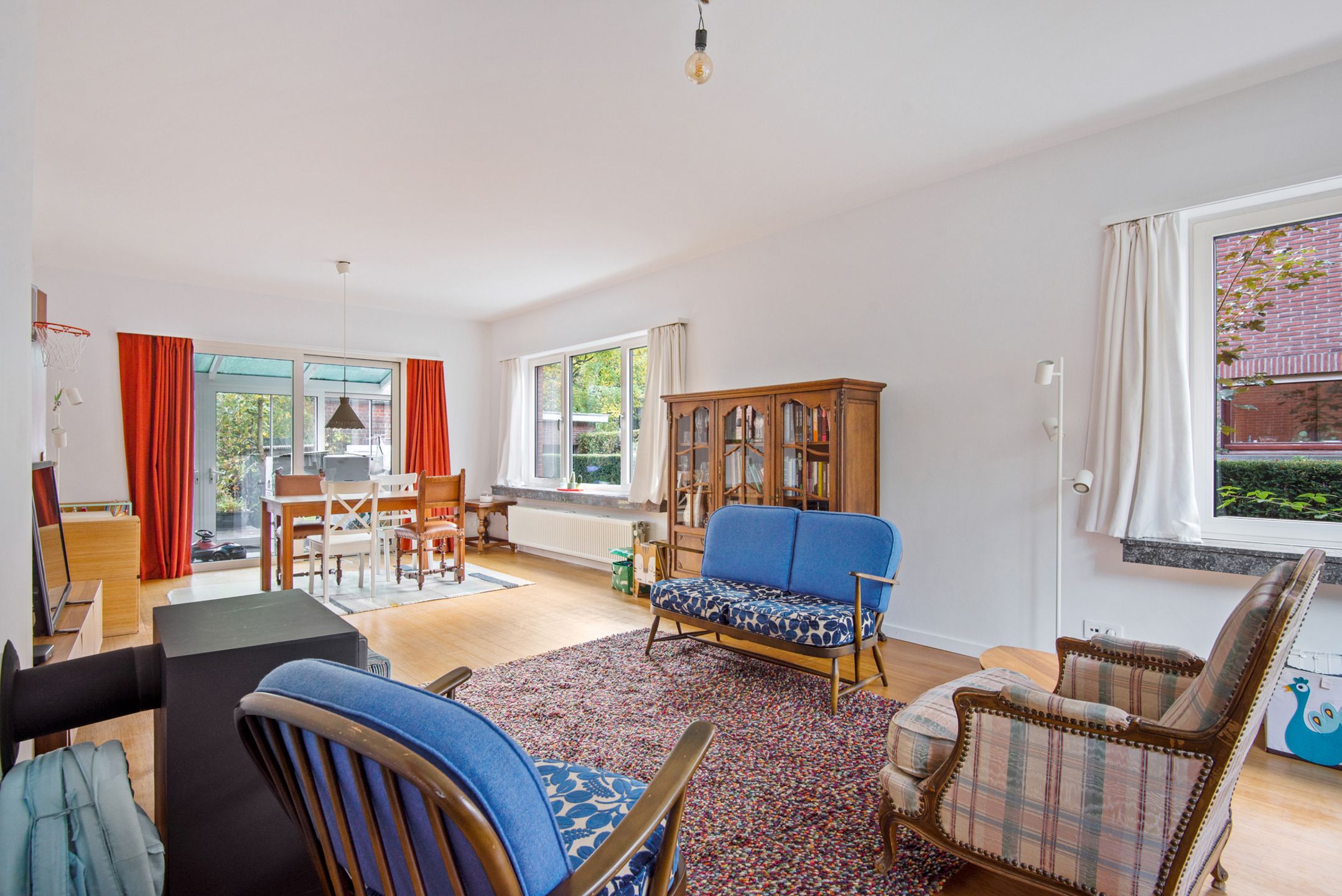 Mooie halfopen woning met garage op absolute toplocatie foto 5