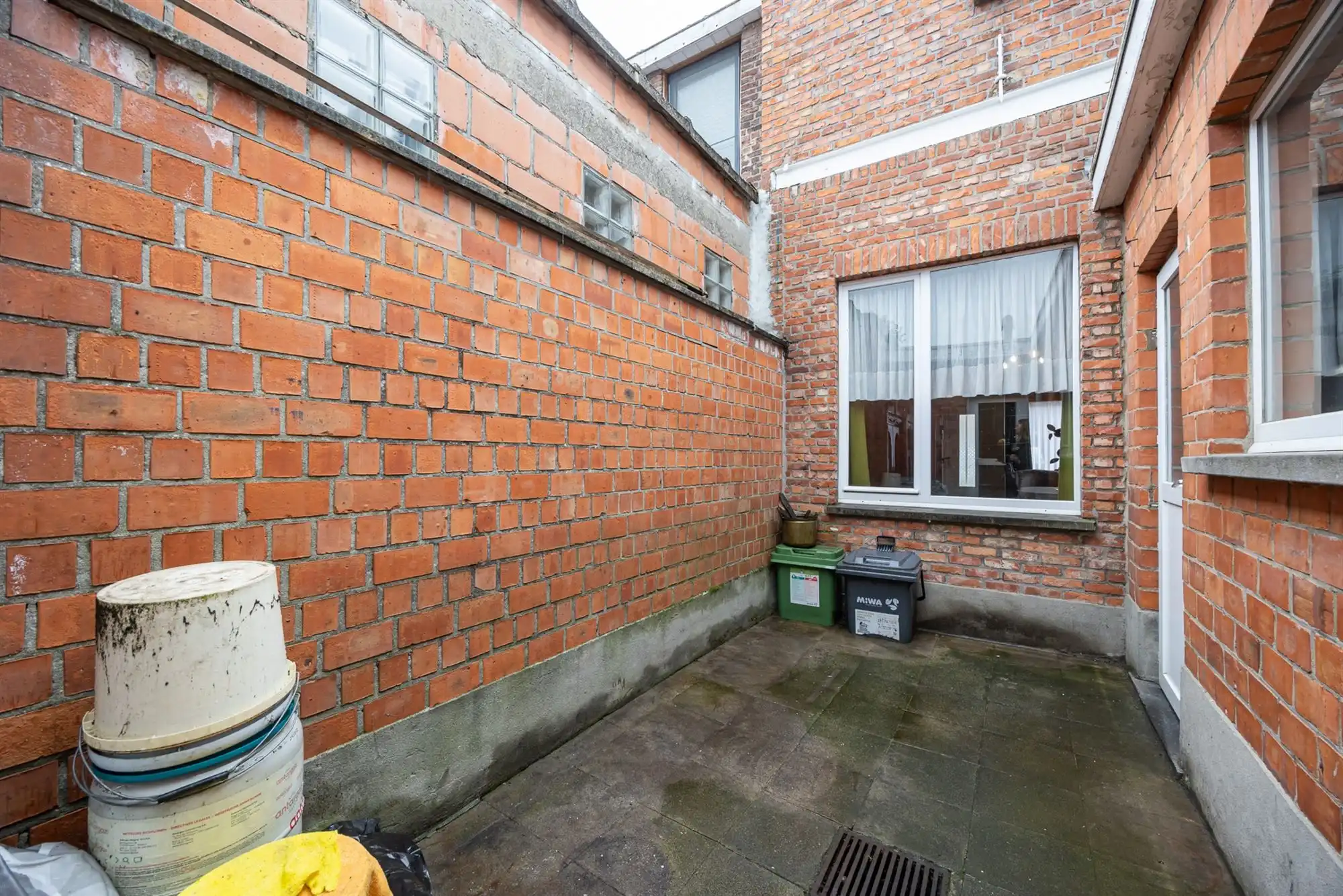 huis met twee slaapkamers en tuin foto 8