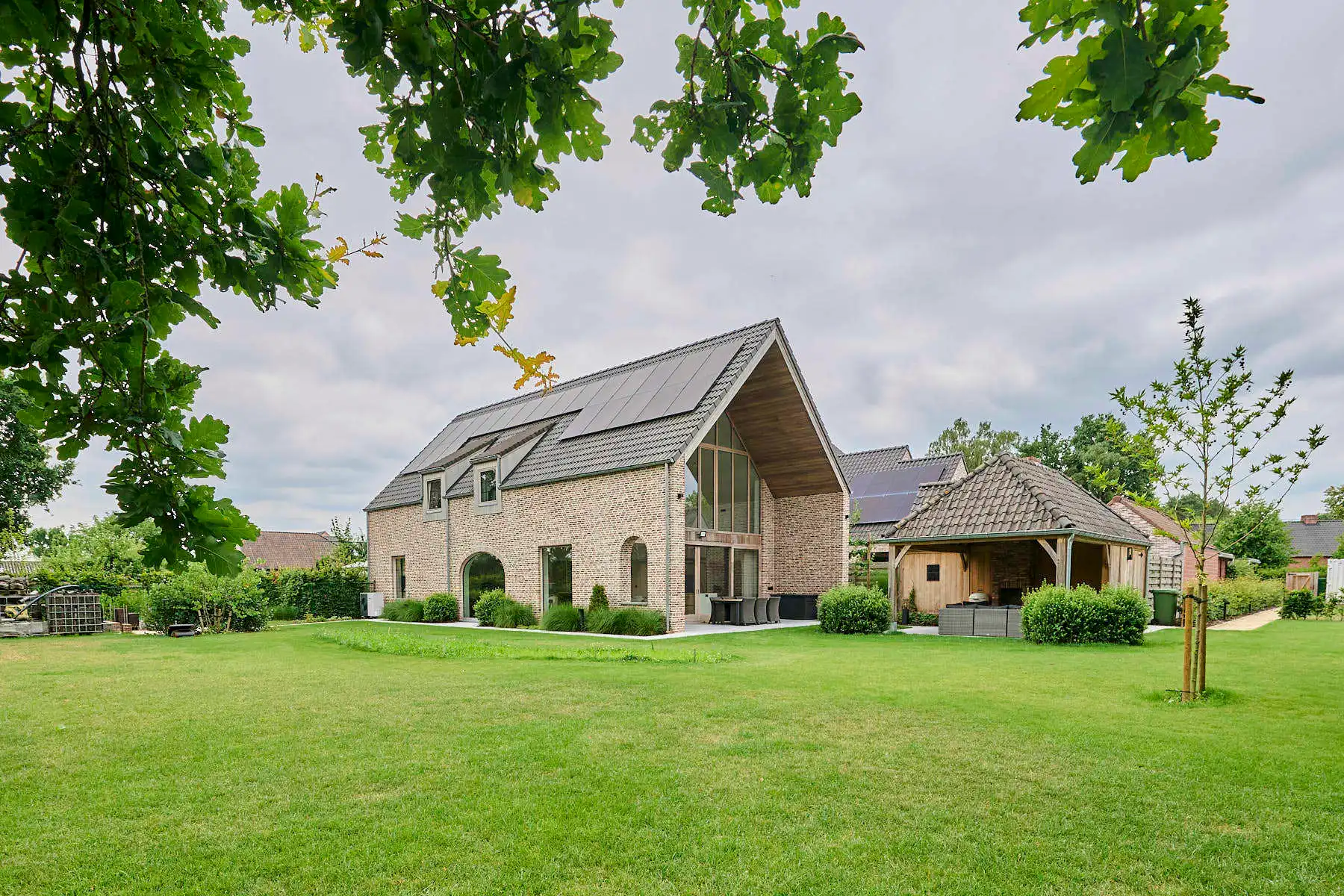 Villa te koop foto {{pictureIndex}}