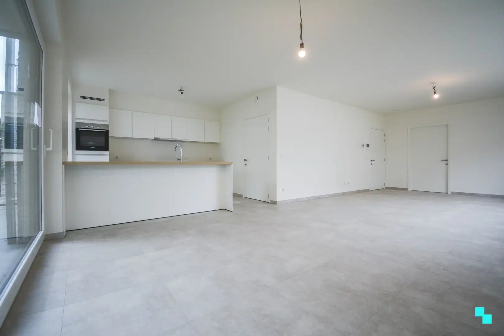Gelijkvloers nieuwbouw appartement in dorpskern Gits foto 7
