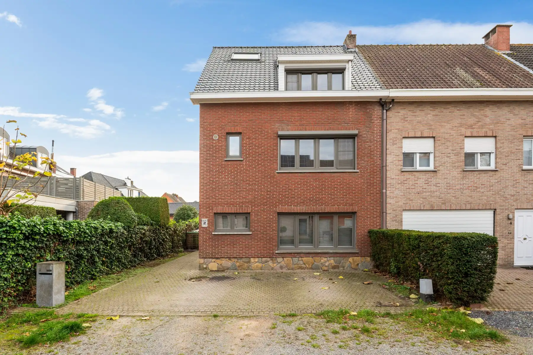 Ruime woning op toplocatie foto 32