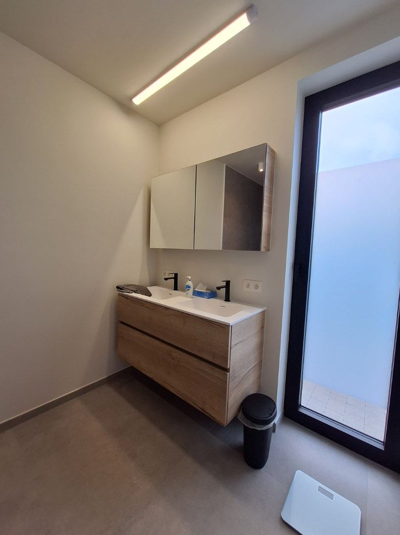 Moderne energiezuinige woning - INSTAPKLAAR met drie slaapkamers foto 14