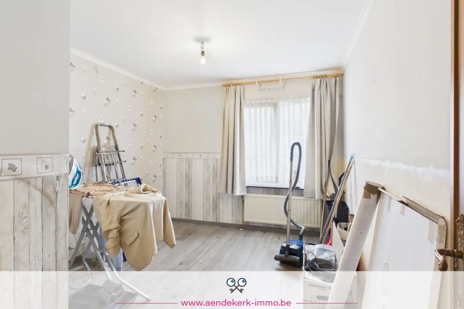 Ruime gezinswoning met 6 slaapkamers en tuin met zwembad in Kessenich foto 16