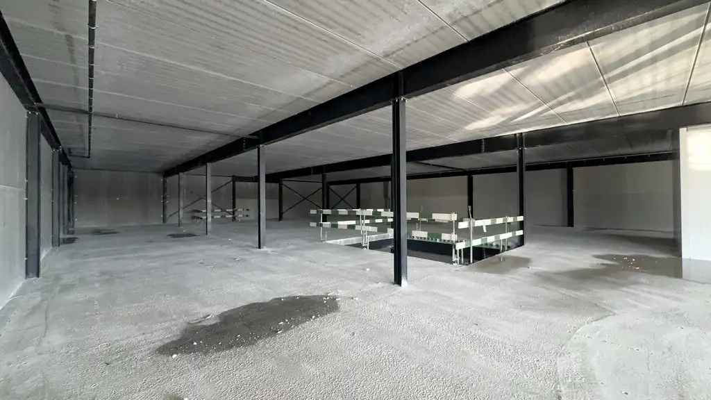 Nieuwbouw showroom met magazijn te huur langs N43 in Sint-Denijs-Westrem foto 4