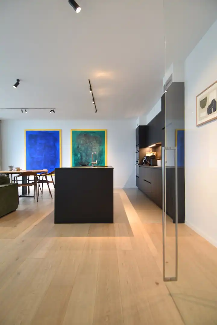 Uniek luxueus appartement met 2 slaapkamers en schitterend Leiezicht foto 2