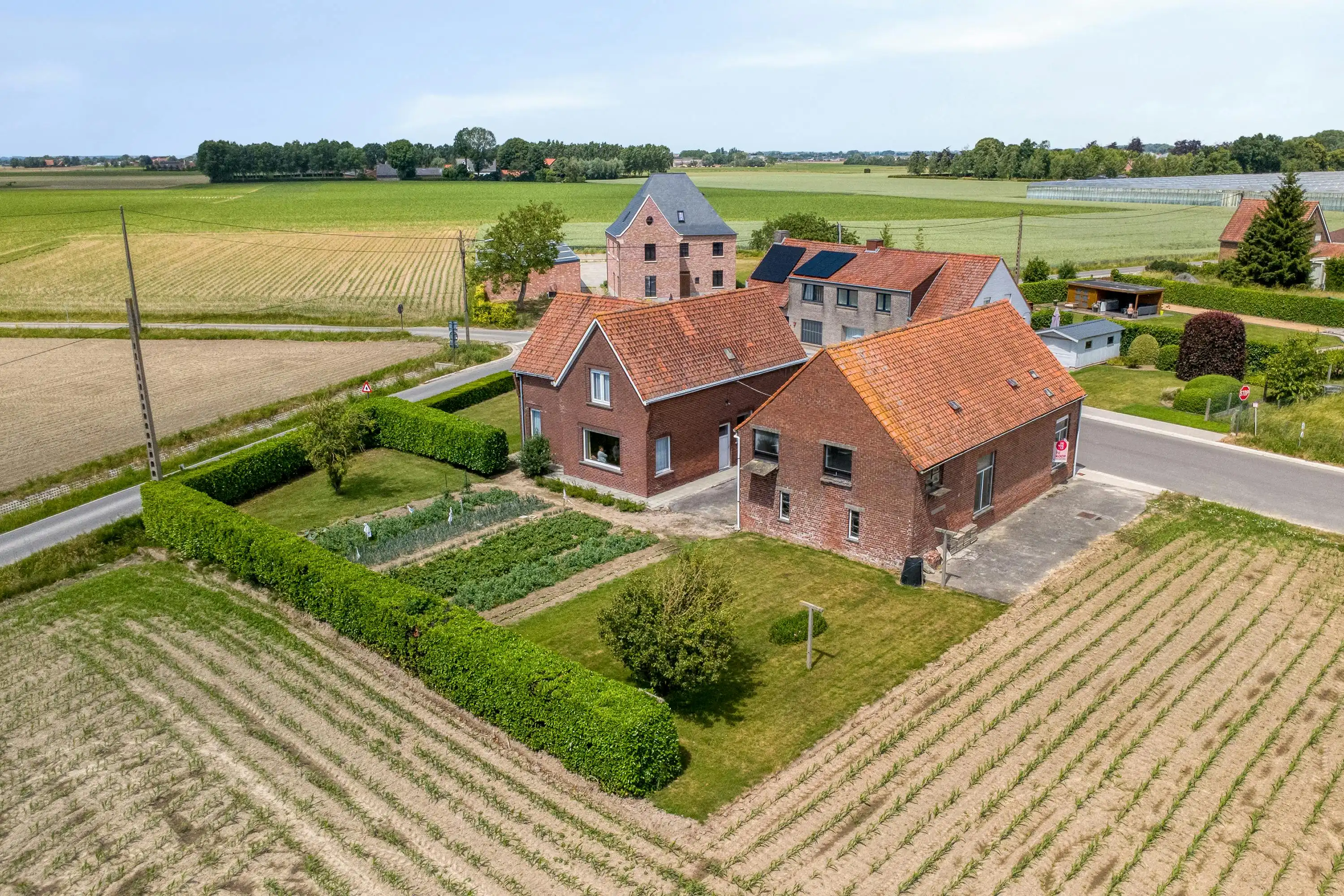 Te renoveren woning met opslag en landelijk zicht op 3635m² foto 30
