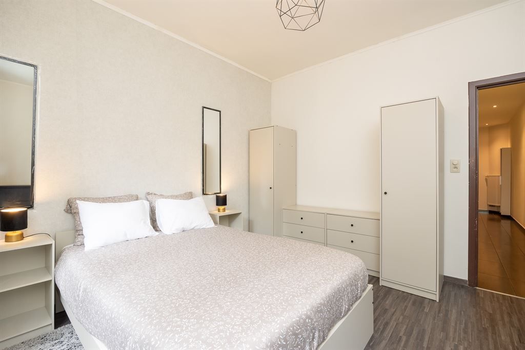 Gelijkvloers appartement met zonnige tuin foto 12