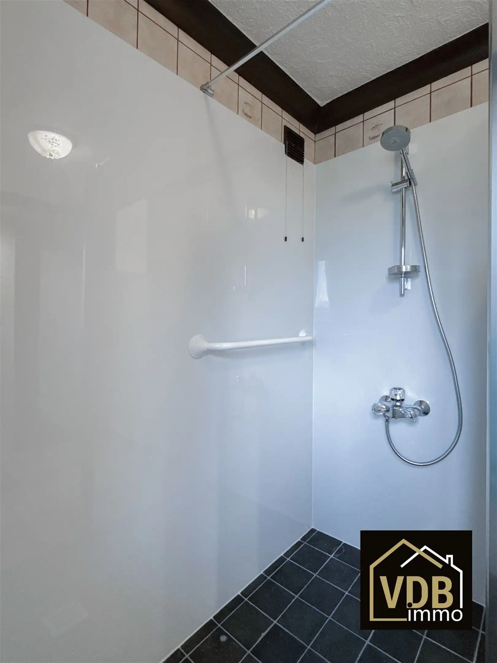 Charmante hoeve met paardenstal op 1,2 ha in absolute rust. foto 48