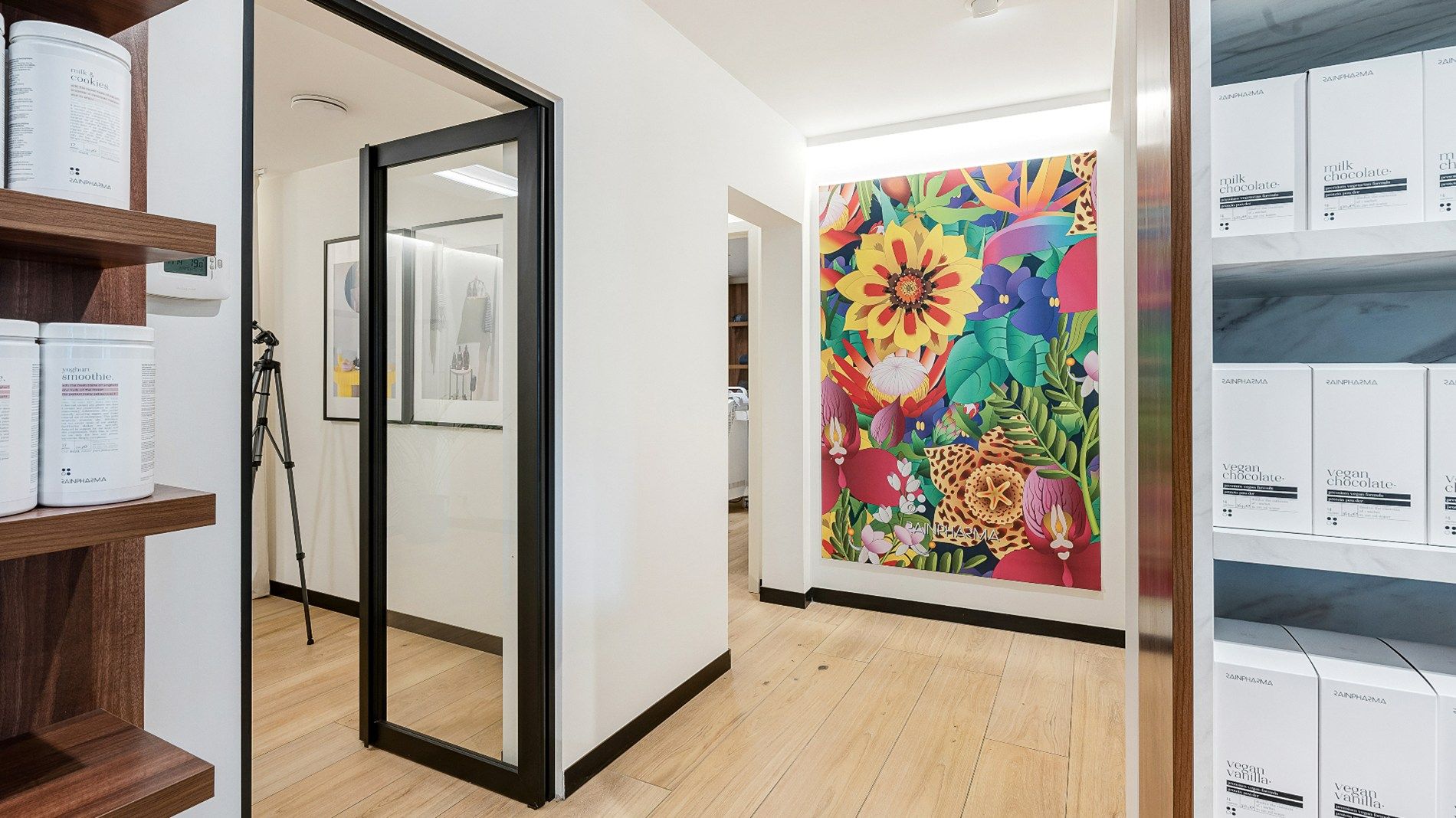 HOEKHandelsgelijkvloers op toplocatie in Heist-aan-Zee – ±185 m² foto 14