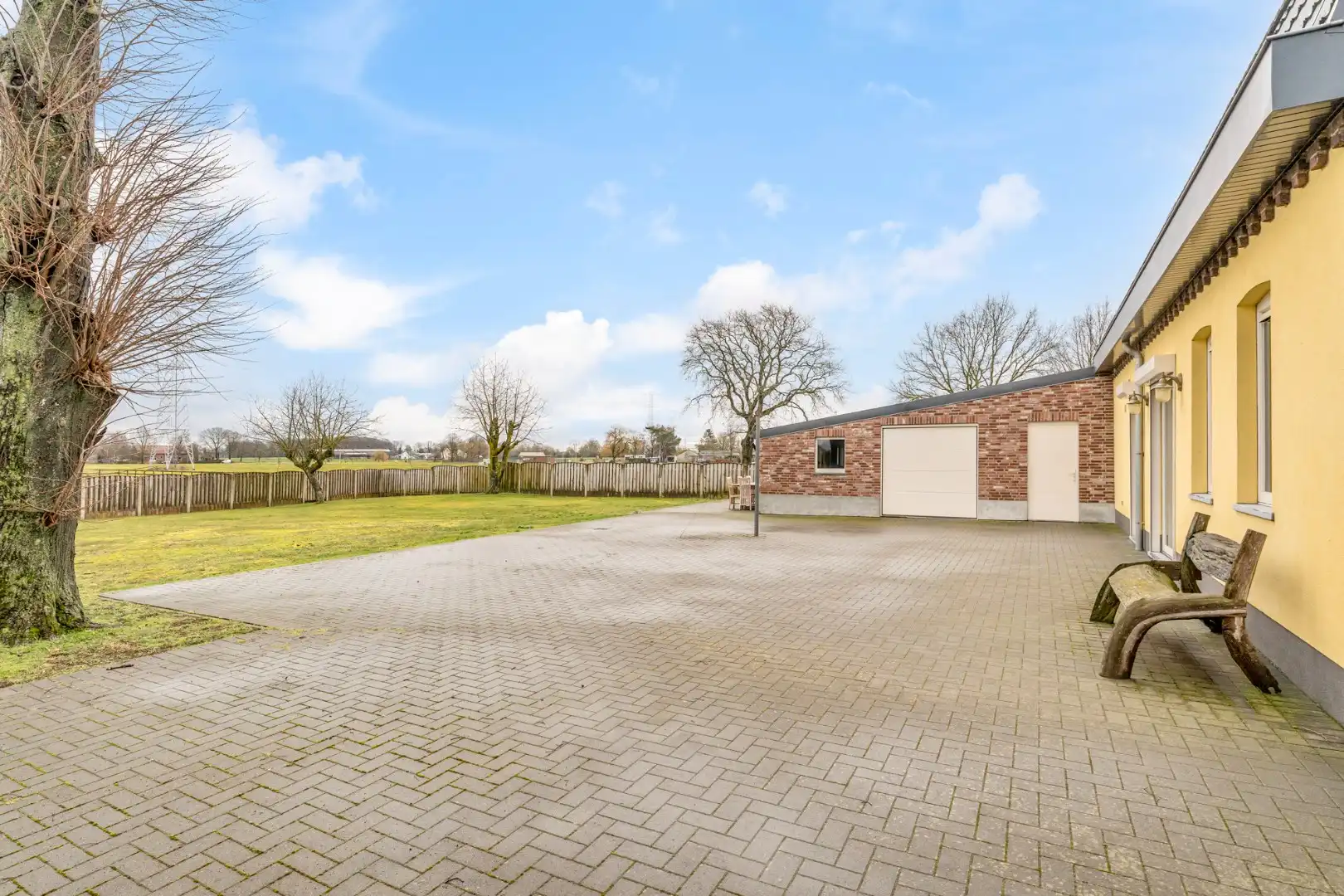 Vrijstaande, zeer verzorgde woning met aangrenzende, uitgeruste stalling/loods op een perceel van 72a14ca foto 31