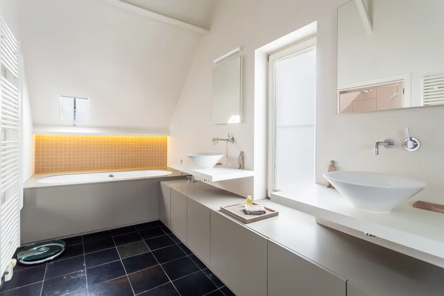 Uitzonderlijk 3 slpk duplex gelegen te centrum van Hove! foto 17