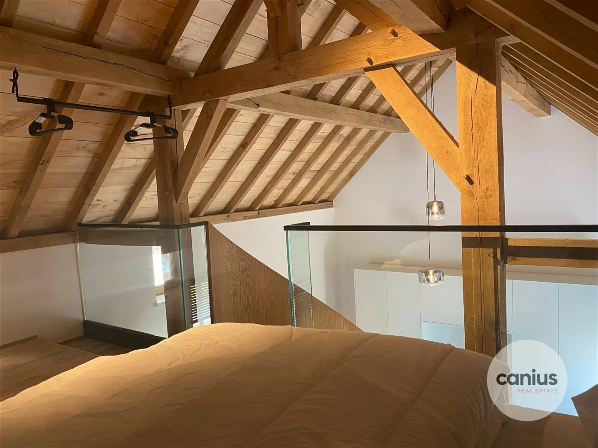 KARAKTERVOLLE GEMEUBELDE WONING MET 1 SLK + TUIN foto 11