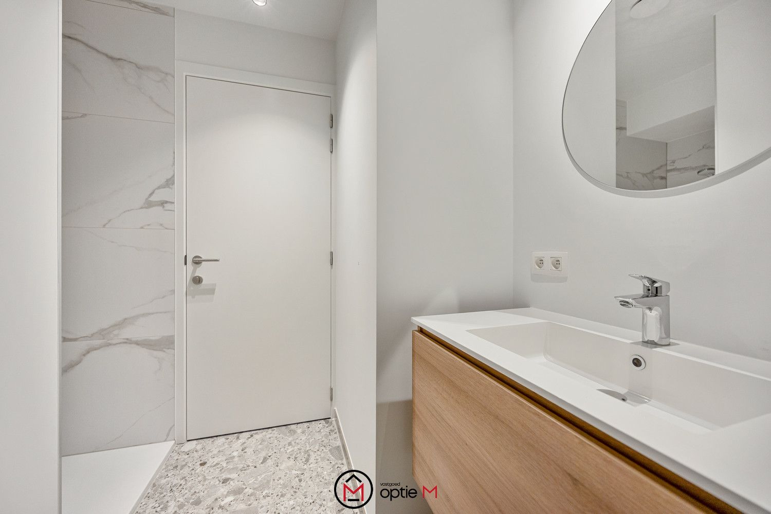Wonen in het hart van Hasselt – slimme, complete studio foto 4