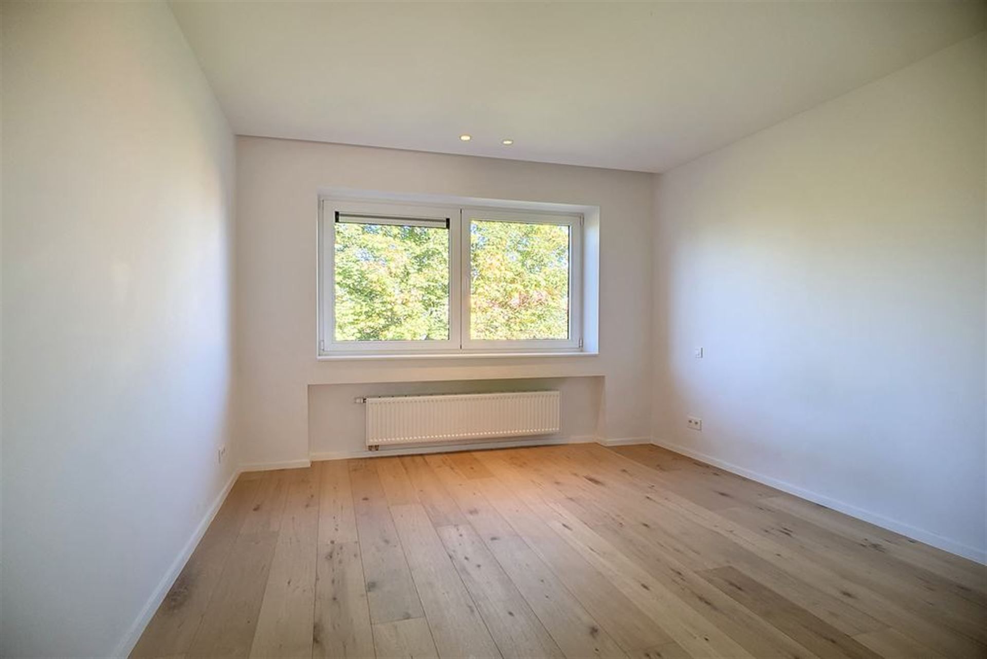 Smaakvol ingericht appartement met 2 slaapkamers foto 5