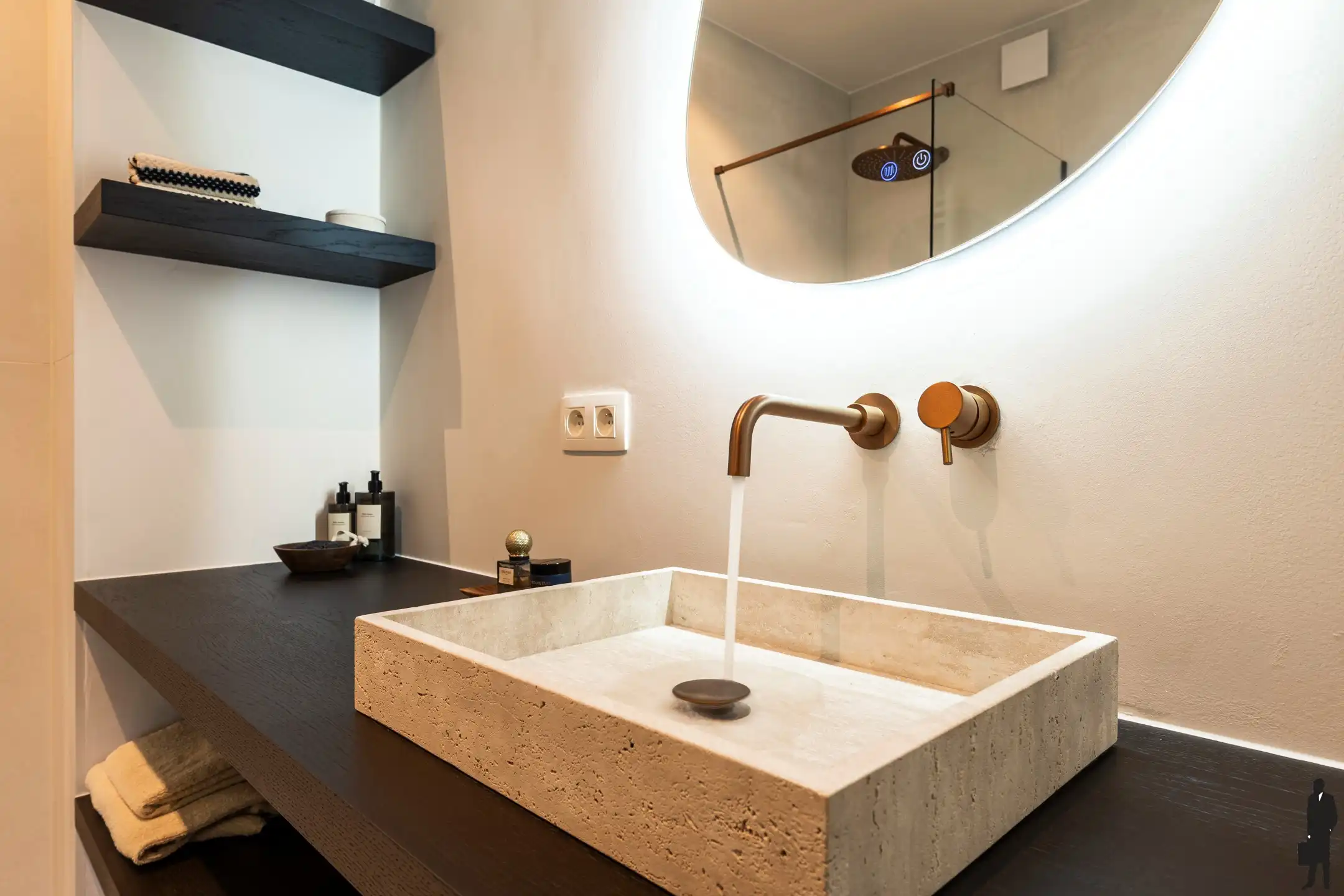 Stijlvol app (ca. 94m²) met 2 slpks in de Elsdonkwijk foto 15