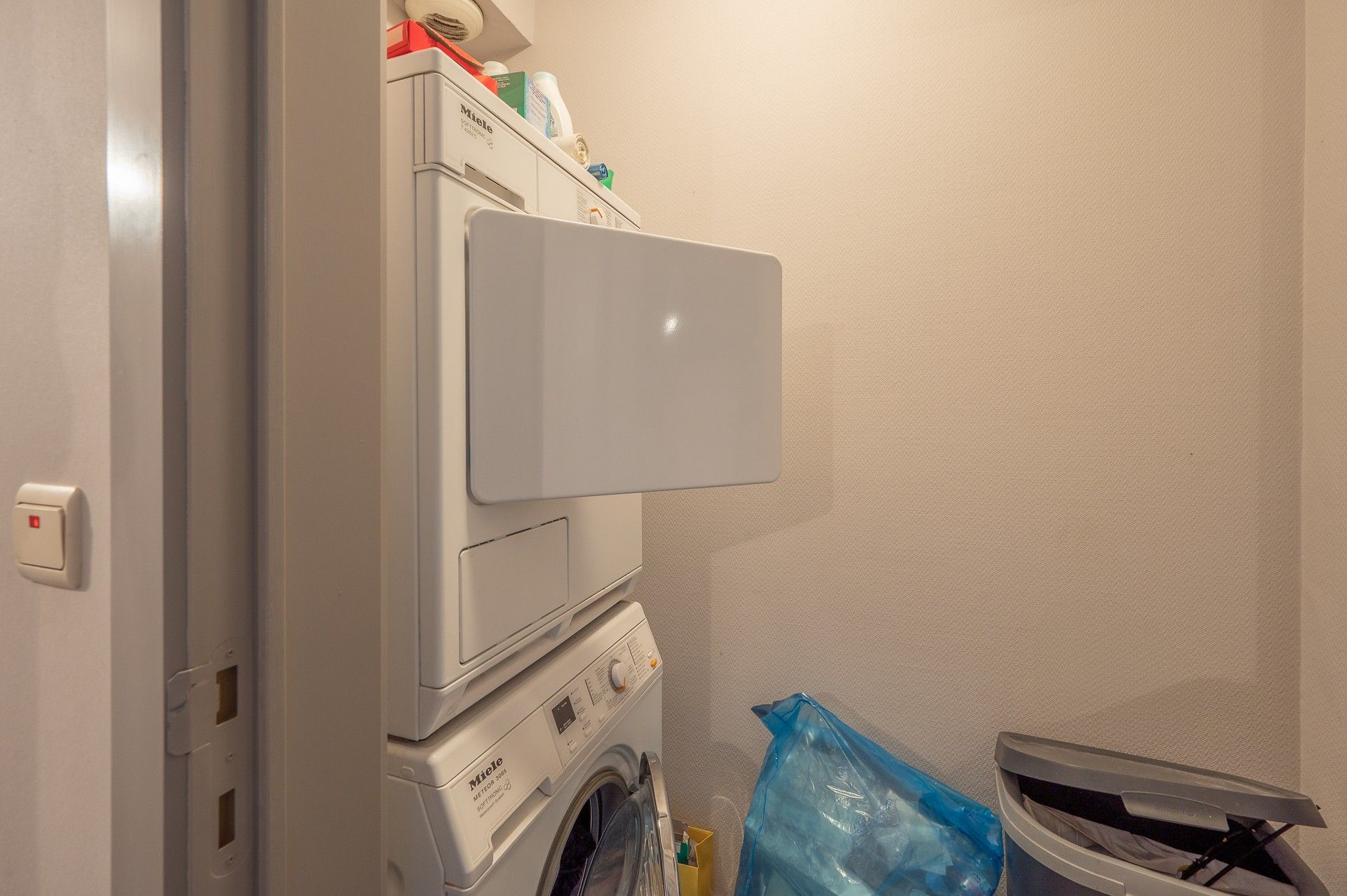 Gemeubeld: gezellig appartement vlakbij de Lippenslaan! foto 18