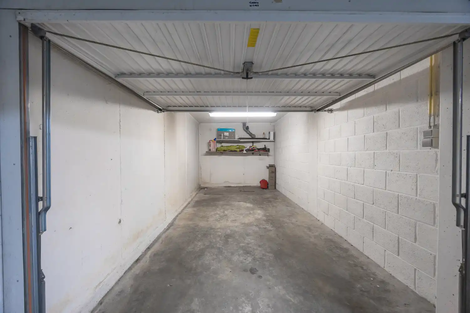 Garagebox te koop op toplocatie in Middelkerke foto 2