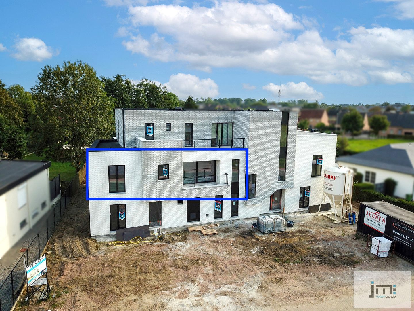 Ruim appartement met 3 slaapkamers foto {{pictureIndex}}