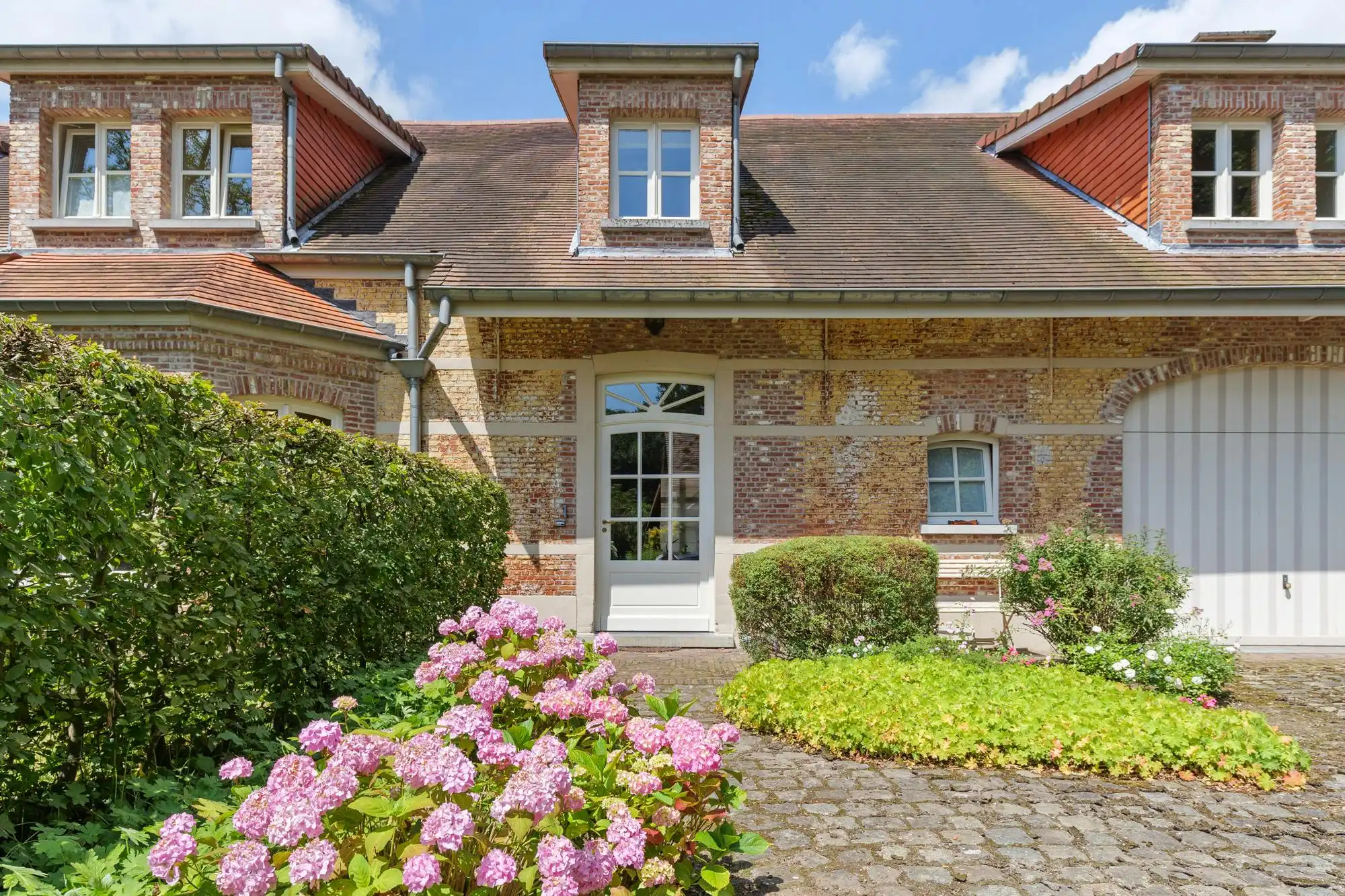 Magnifiek landhuis in een prachtig domein van ca 10ha foto 5