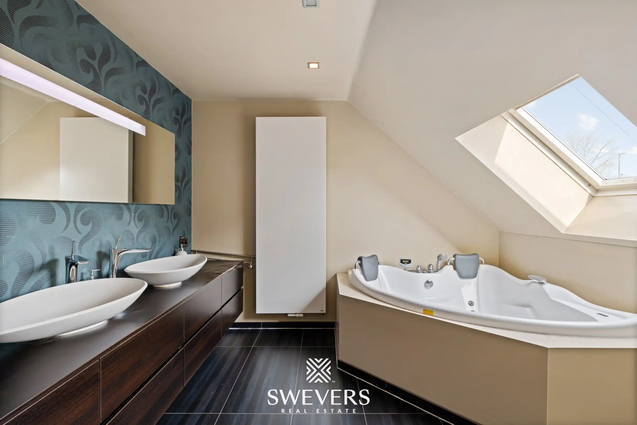 Instapklare woning met zuid gerichte tuin in Heusden-Zolder foto 21