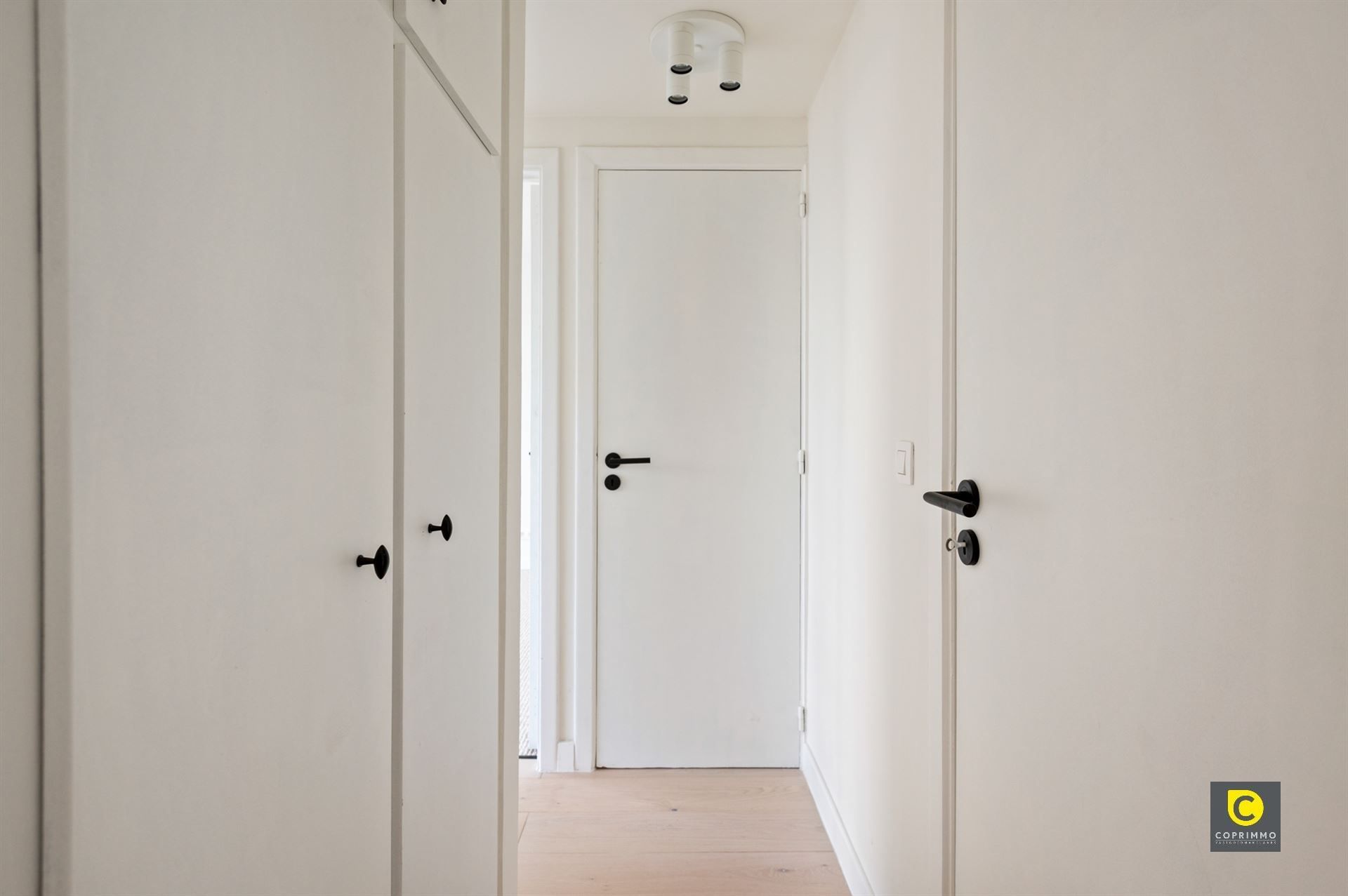 Gerenoveerd 2 slpk appartement foto 6