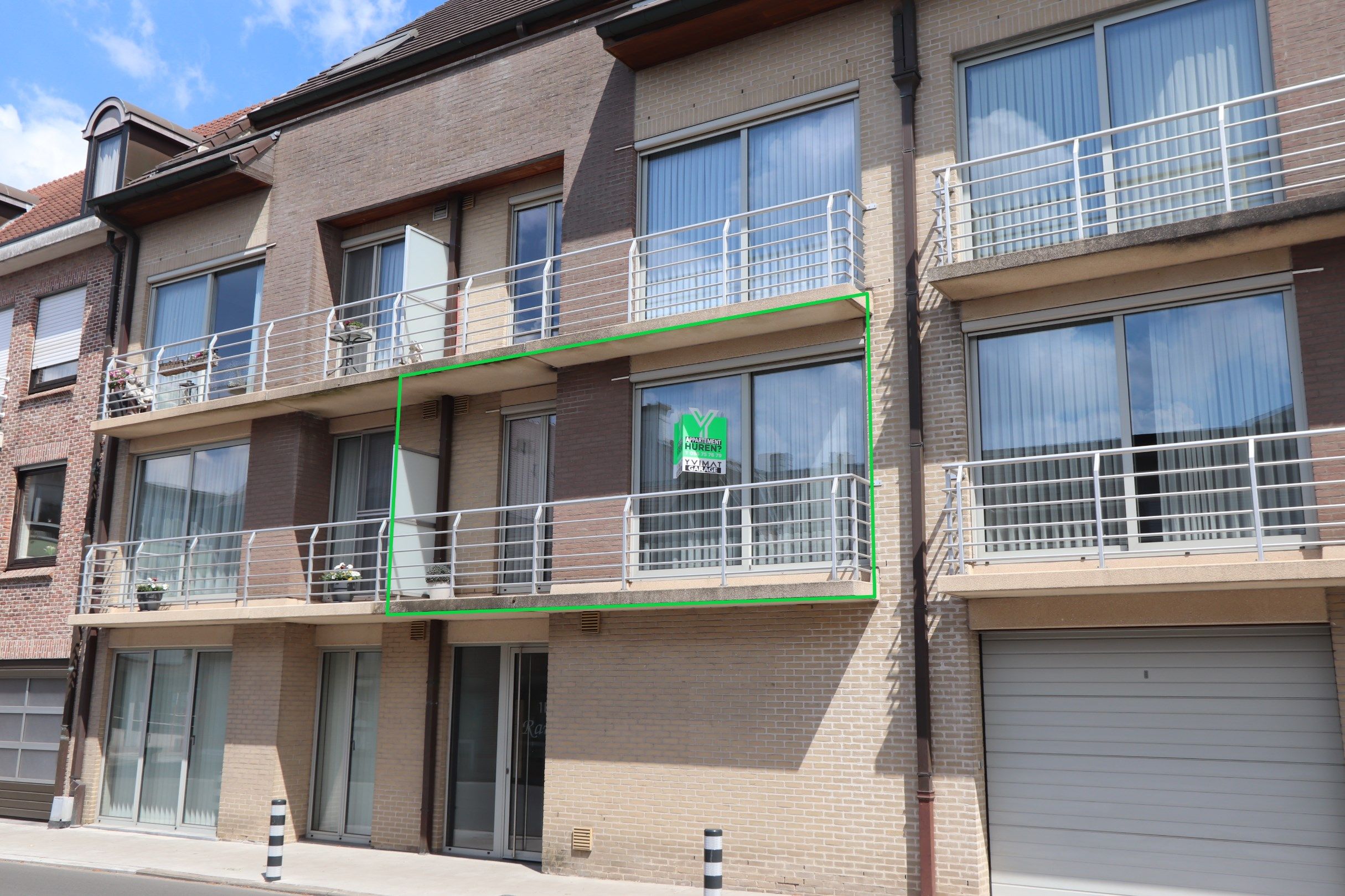 CENTRAAL GELEGEN APPARTEMENT MET GARAGE foto {{pictureIndex}}