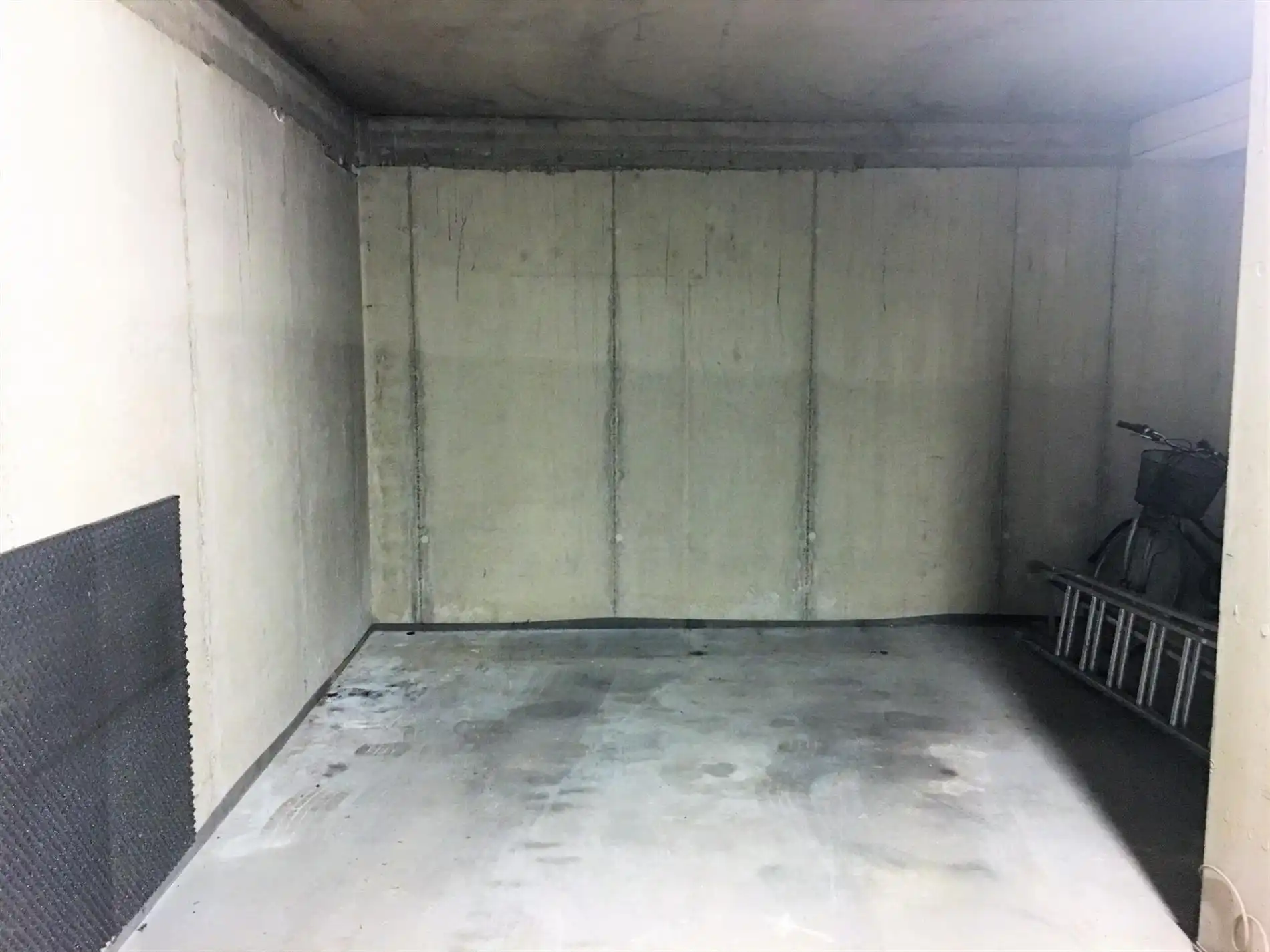 APPARTEMENT te Diest : 2 slpks, terras en staanplaats foto 12