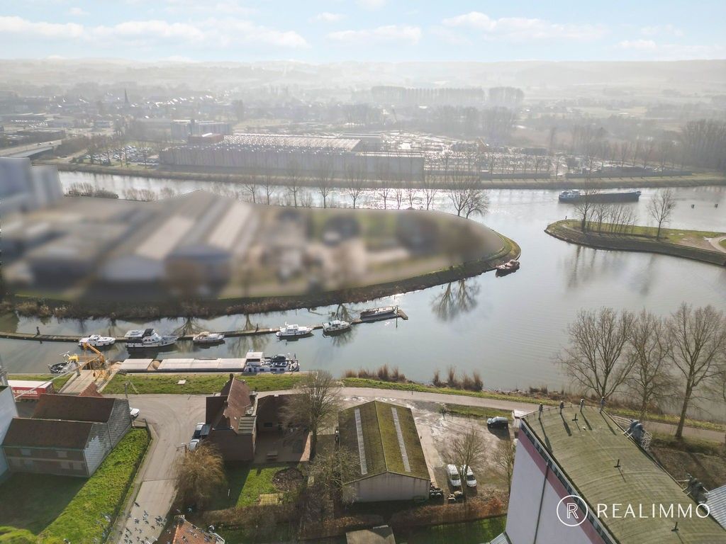 Halfopen nieuwbouwwoning met grote tuin in landelijke stijl in Kerkhove foto 14