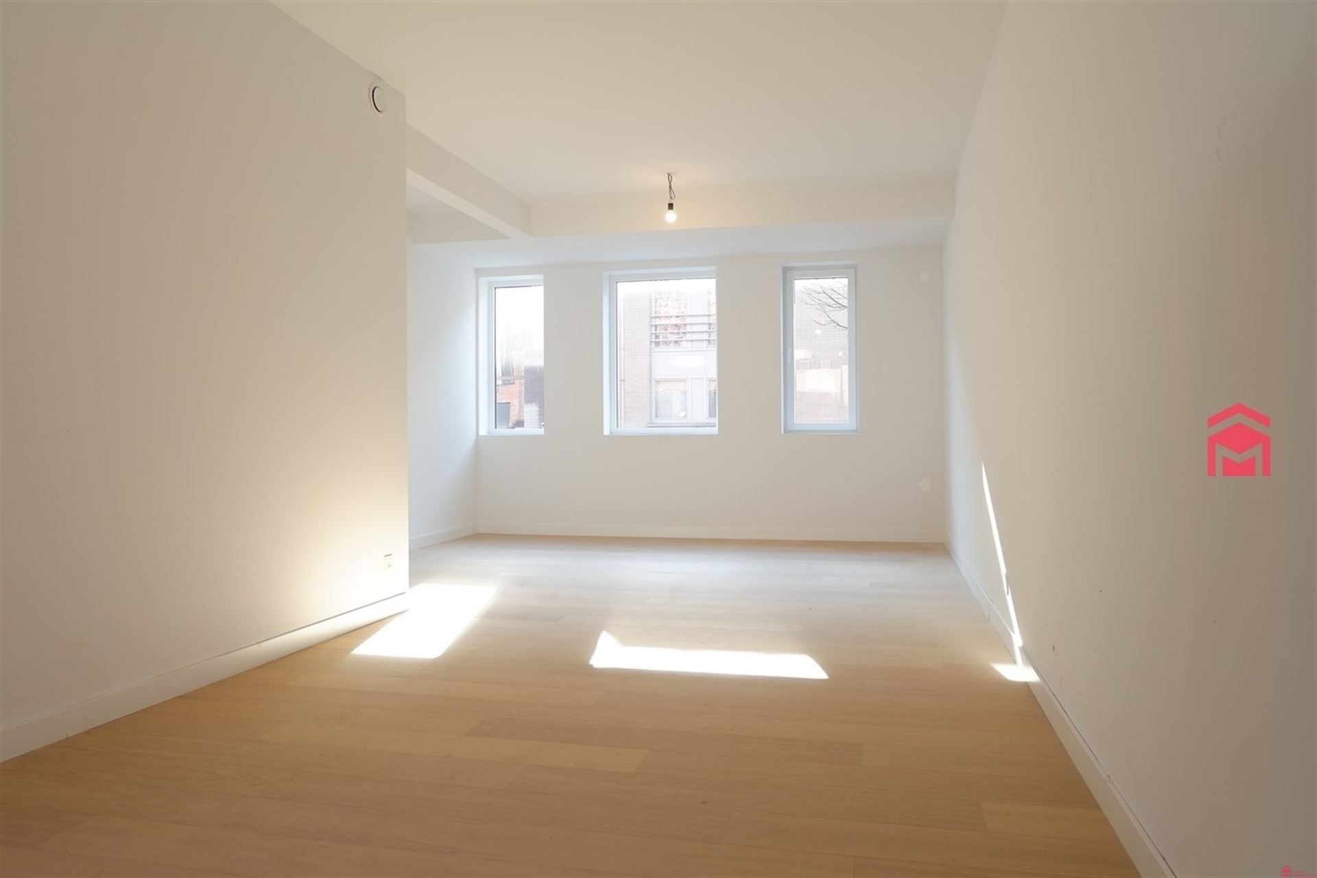 Recent, gelijkvloers appartement met tuintje foto 3