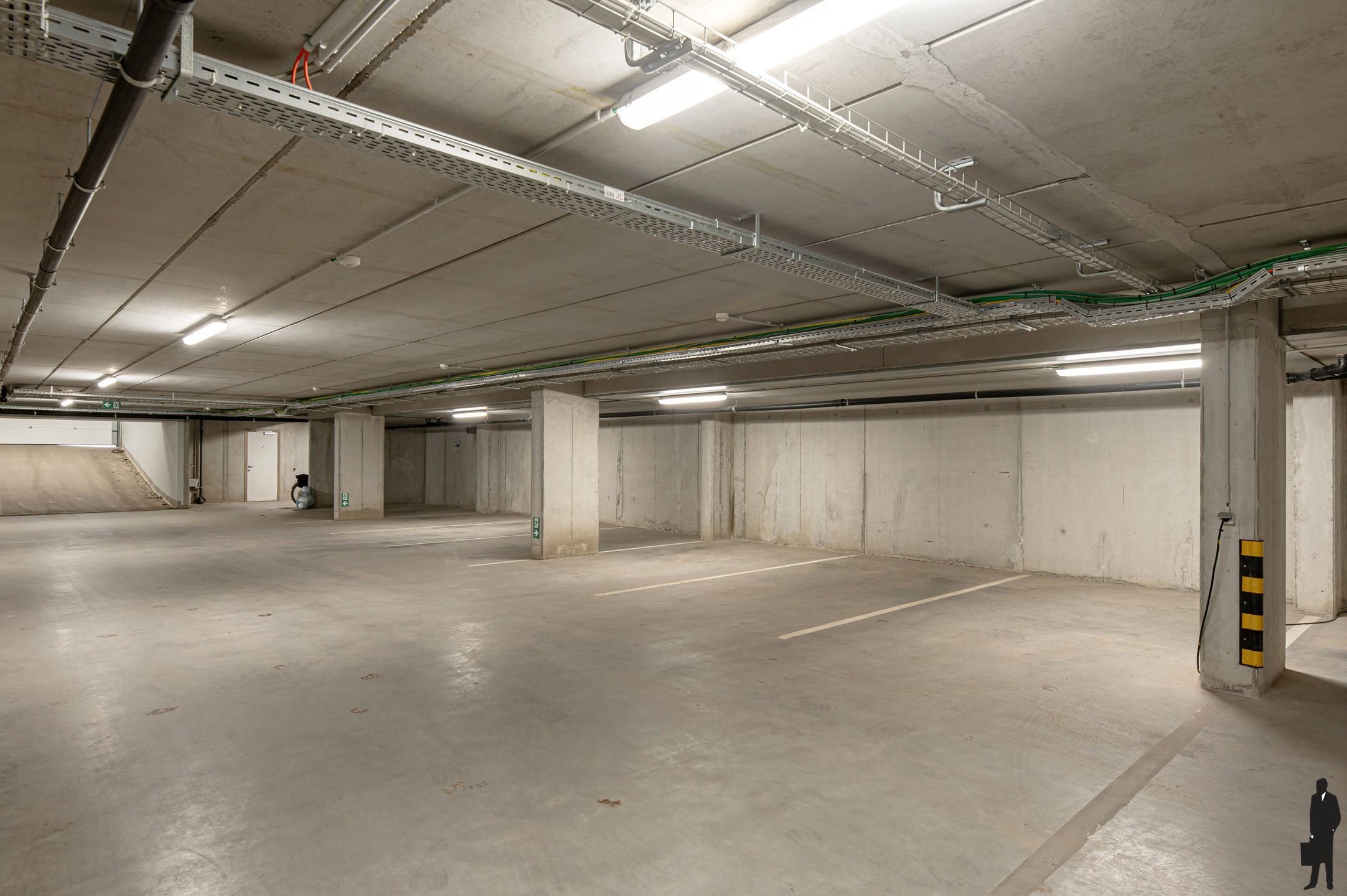 Exclusief en in het groen gelegen nieuwbouw penthouse onder registratierechten foto 14