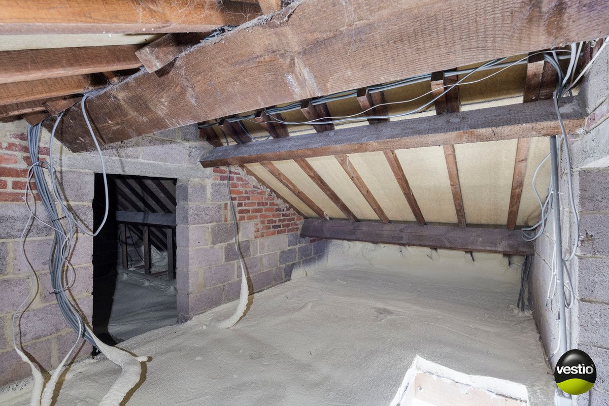 RUIME RUSTIG GELEGEN WONING MET 3 SLK EN POLYVALENT BIJGEBOUW OP 23A75CA. foto 30