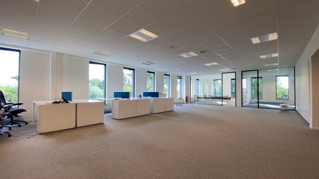 Instapklare kantoorruimte te huur vlakbij afrit E17 in Zele foto 3