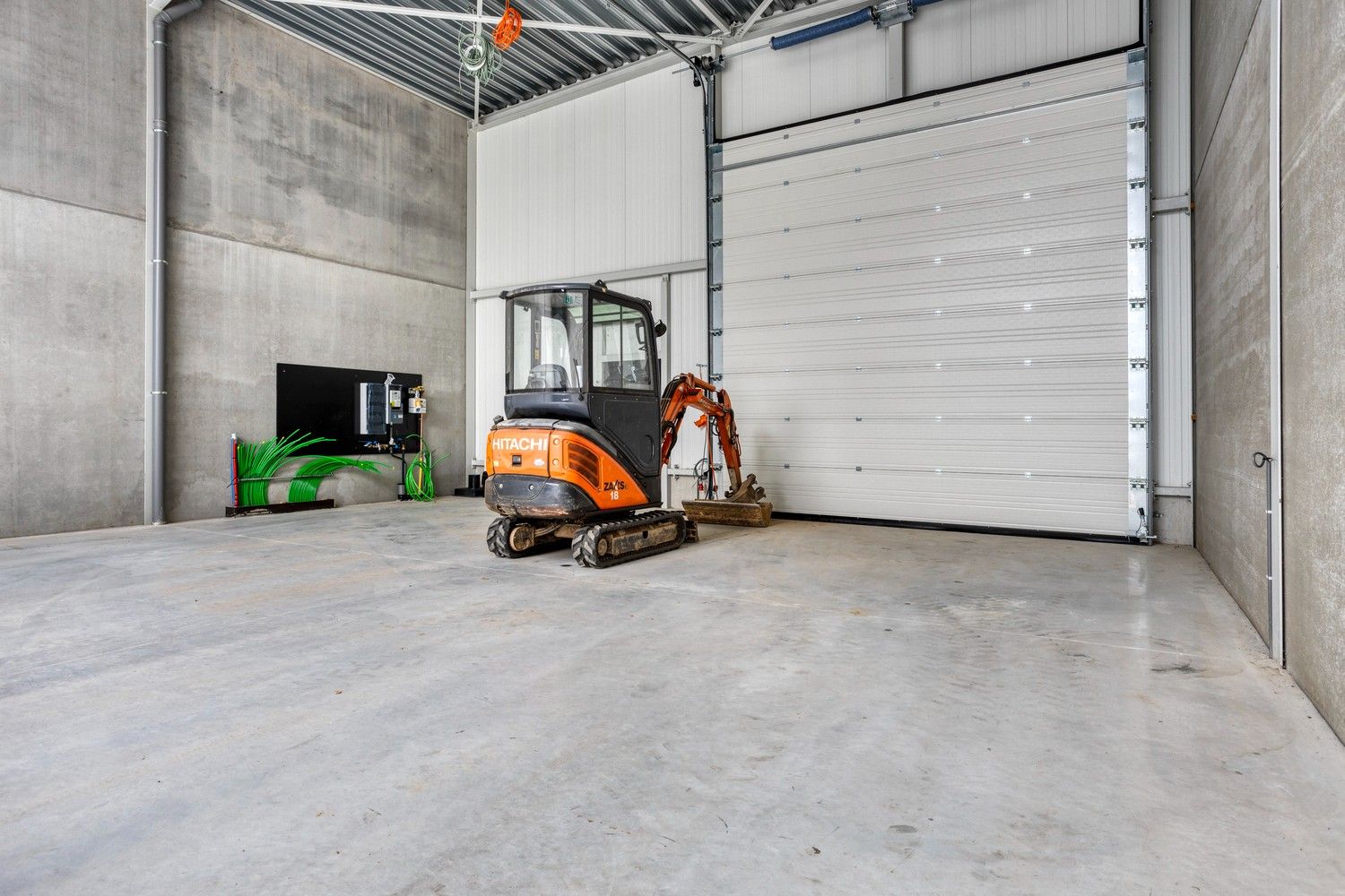 Nieuwbouwloods van 430 m² op toplocatie in Europark, Lanaken, te huur! foto 8