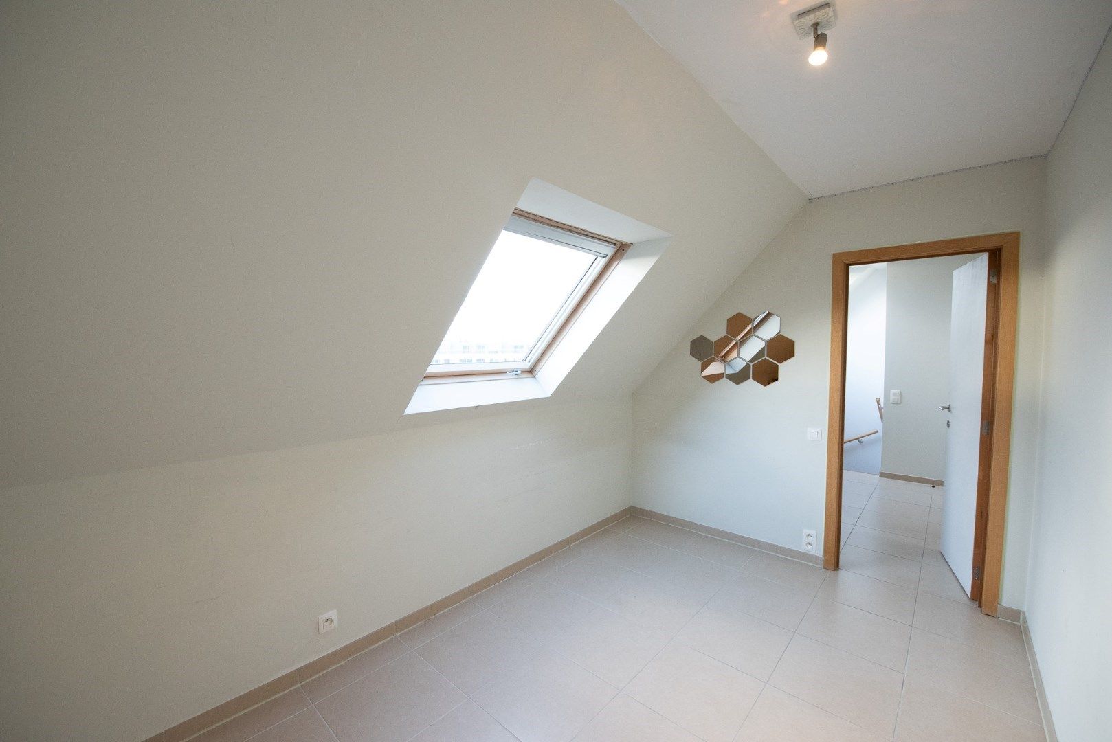 Lichtrijk appartement met 3 slaapkamers in Centrum Waregem foto 13