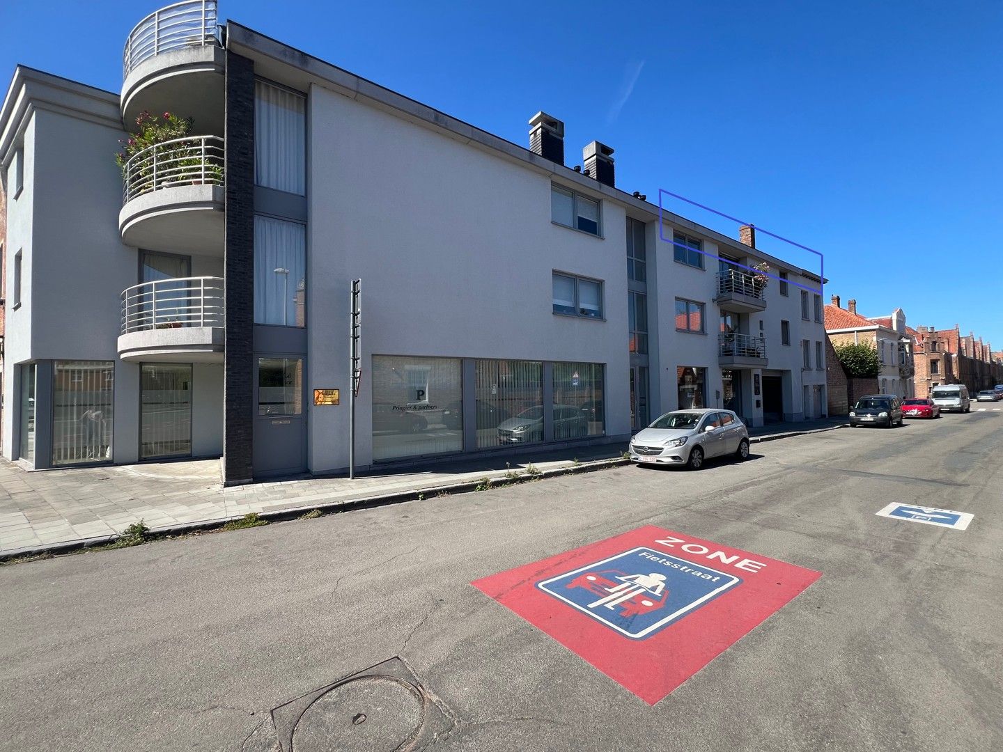 Dakappartement met privatieve autostaanplaats op toplocatie foto 5