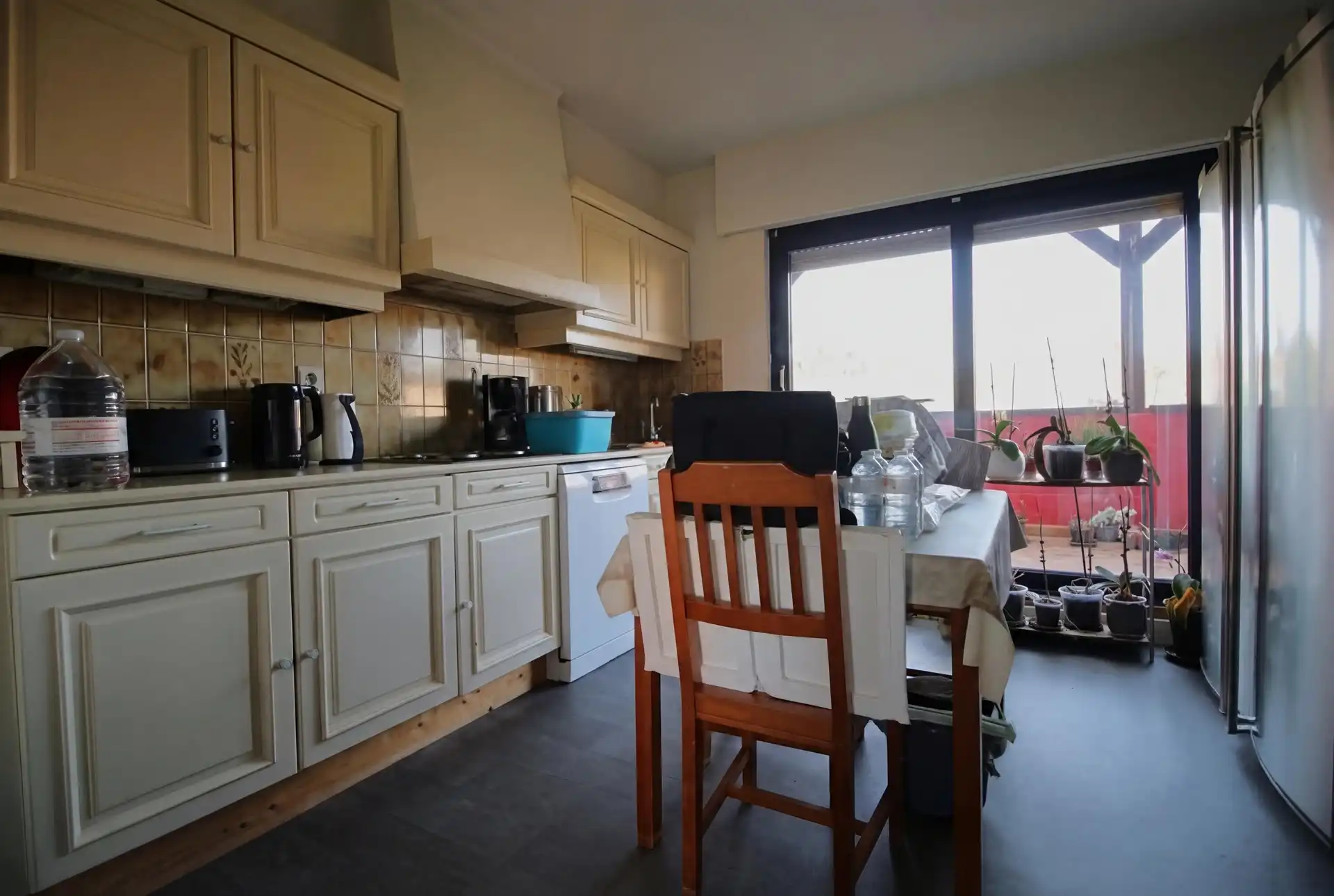 Bel-etagewoning met 3 slpks, tuin en terras. foto 6