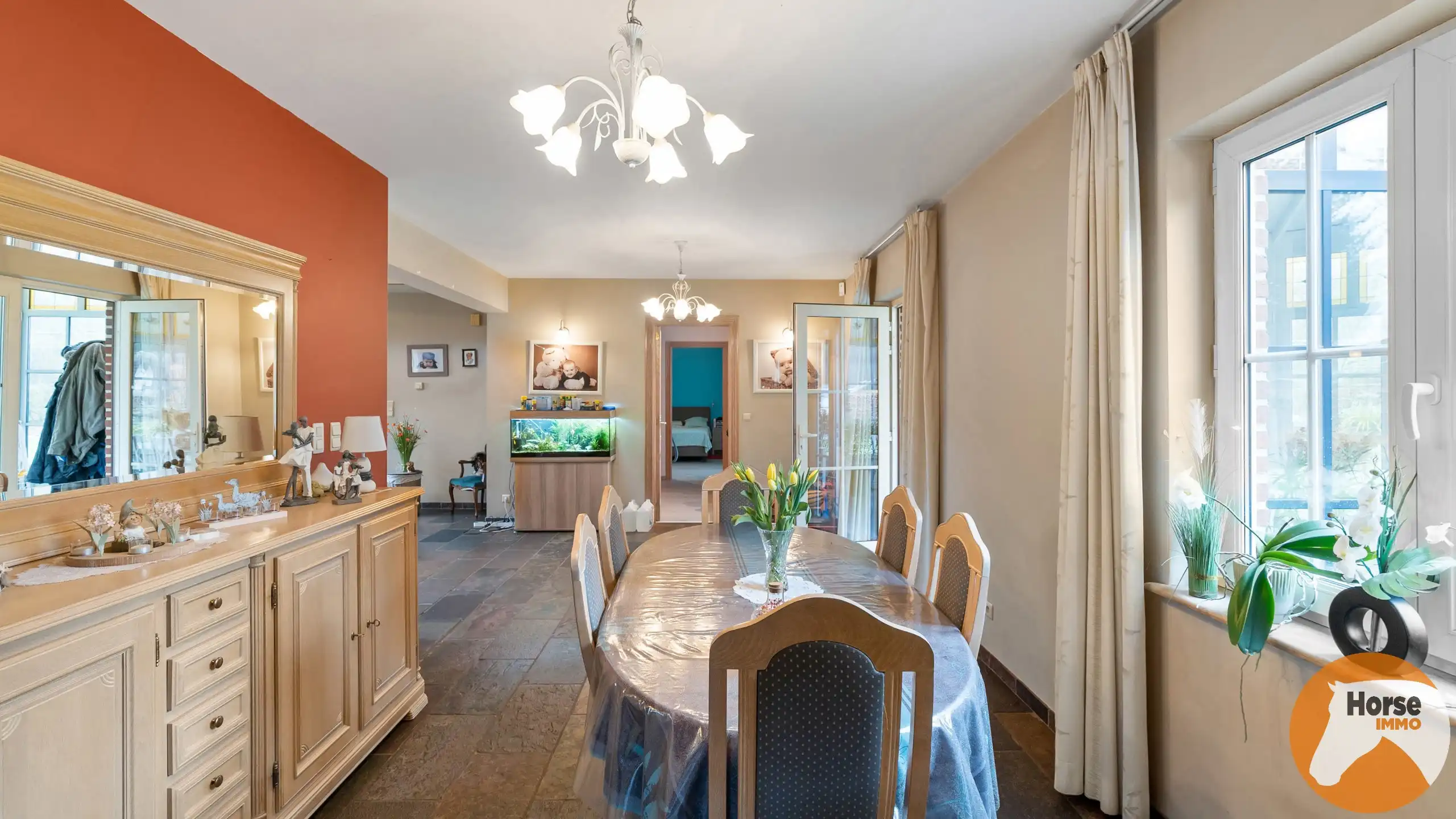 TOLLEMBEEK - Prachtige woning met 3 loodsen op +-2,9ha. foto 10