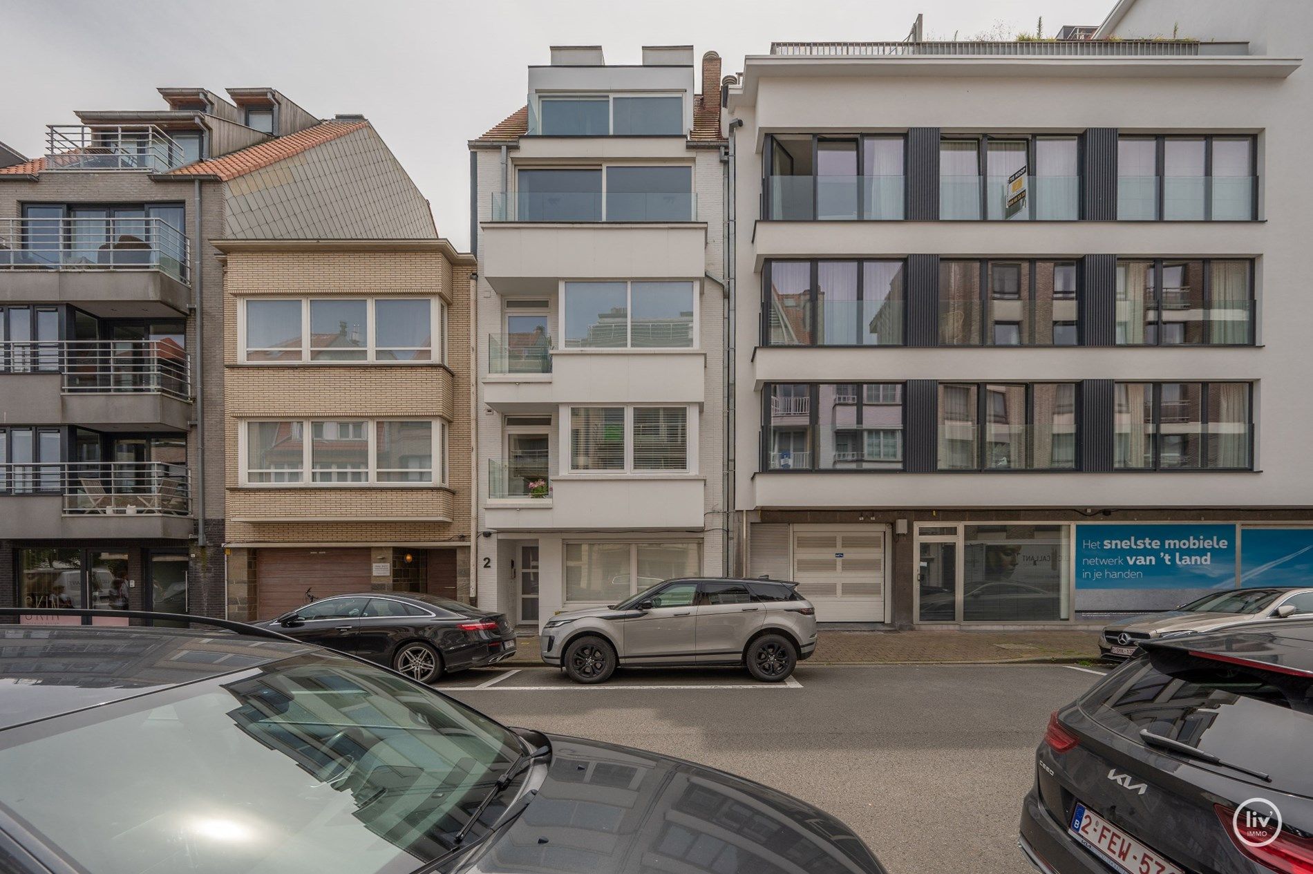 Prachtig, ruime en tevens récente triplex (199 m2) in een zijstraat van de lippenslaan vlakbij de zeedijk te Knokke.  foto 13