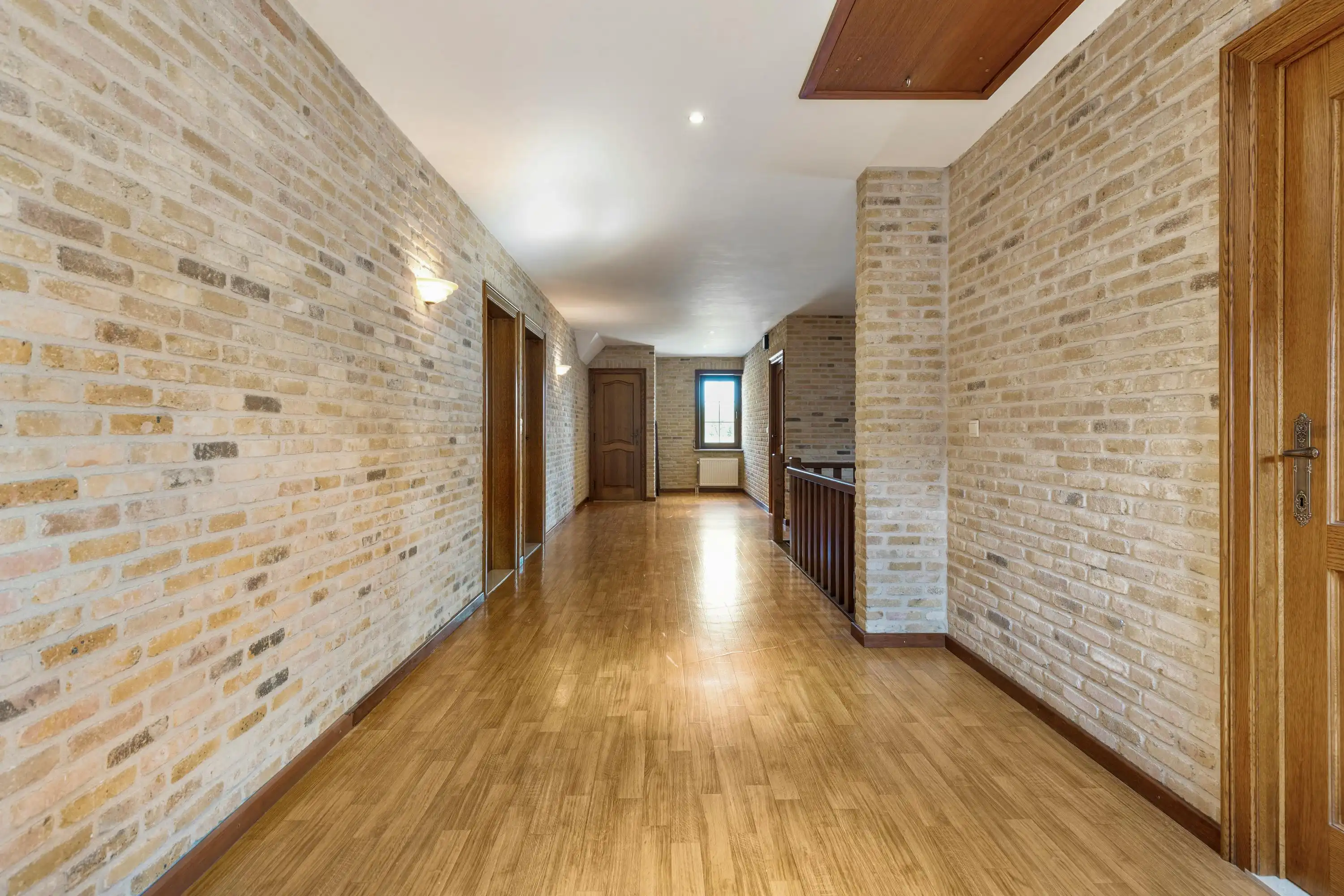 Ruime alleenstaande villa te koop in Dudzele foto 13