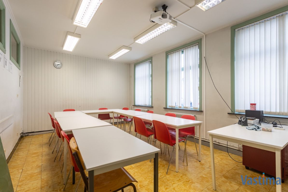 Uniek pand in hartje Aalst – voormalige school met tal van mogelijkheden foto 9