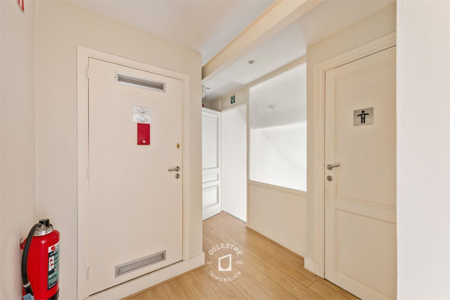 UNIEK KANTOORGEBOUW NABIJ WARANDEPARK foto 32