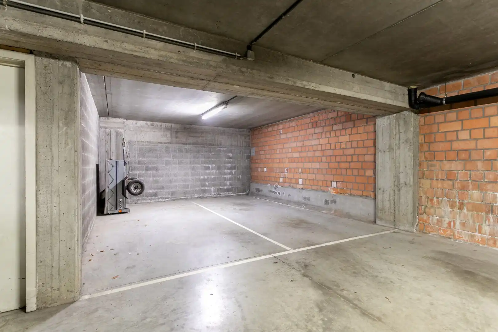 Instapklaar en energiezuinig penthouse  3 slpks., 2 badk., kelder en 2 autostpl. foto 17