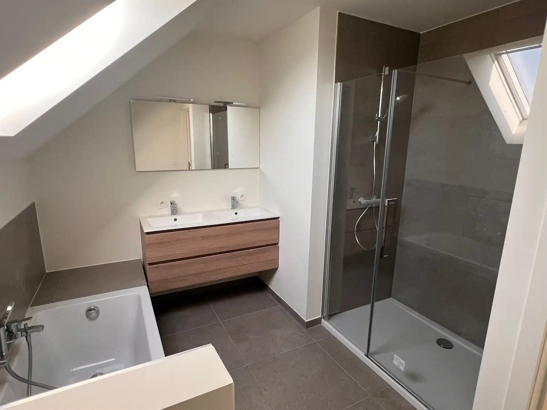 Prachtige nieuwbouw met zicht op het groen foto 10