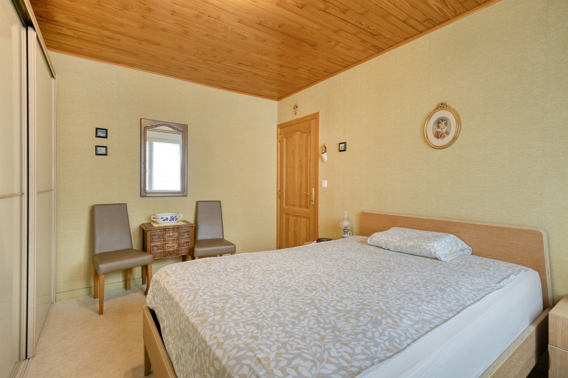 Welonderhouden appartement met dubbel diepe garage! foto 10