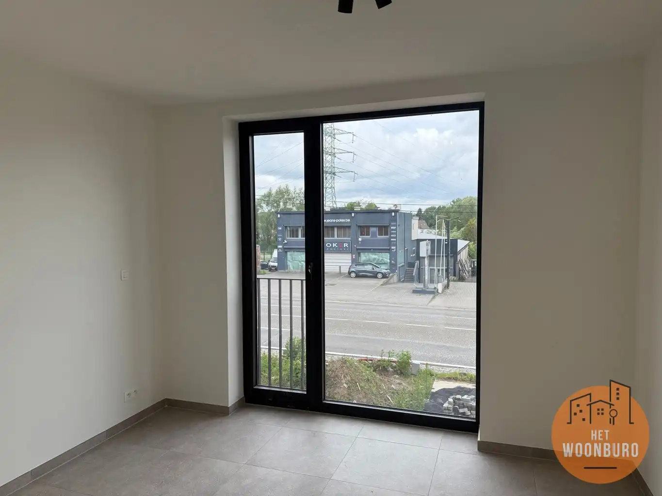 Nieuwbouw appartement met 2 slpks, terras en autostaanplaats foto 12