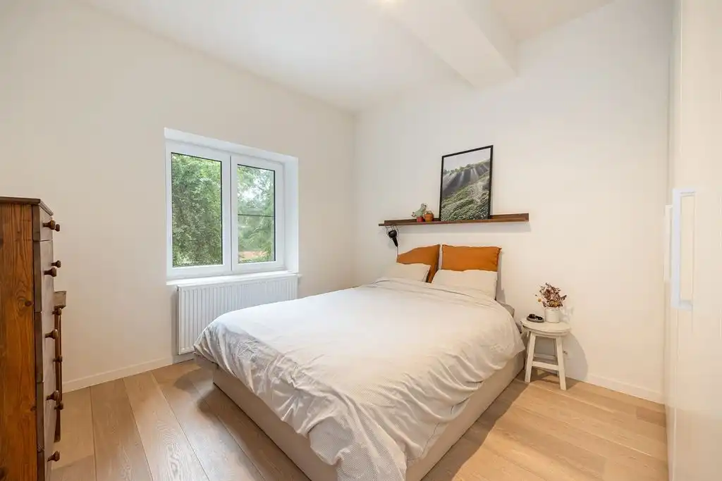 Instapklaar appartement met ruime tuin foto 13