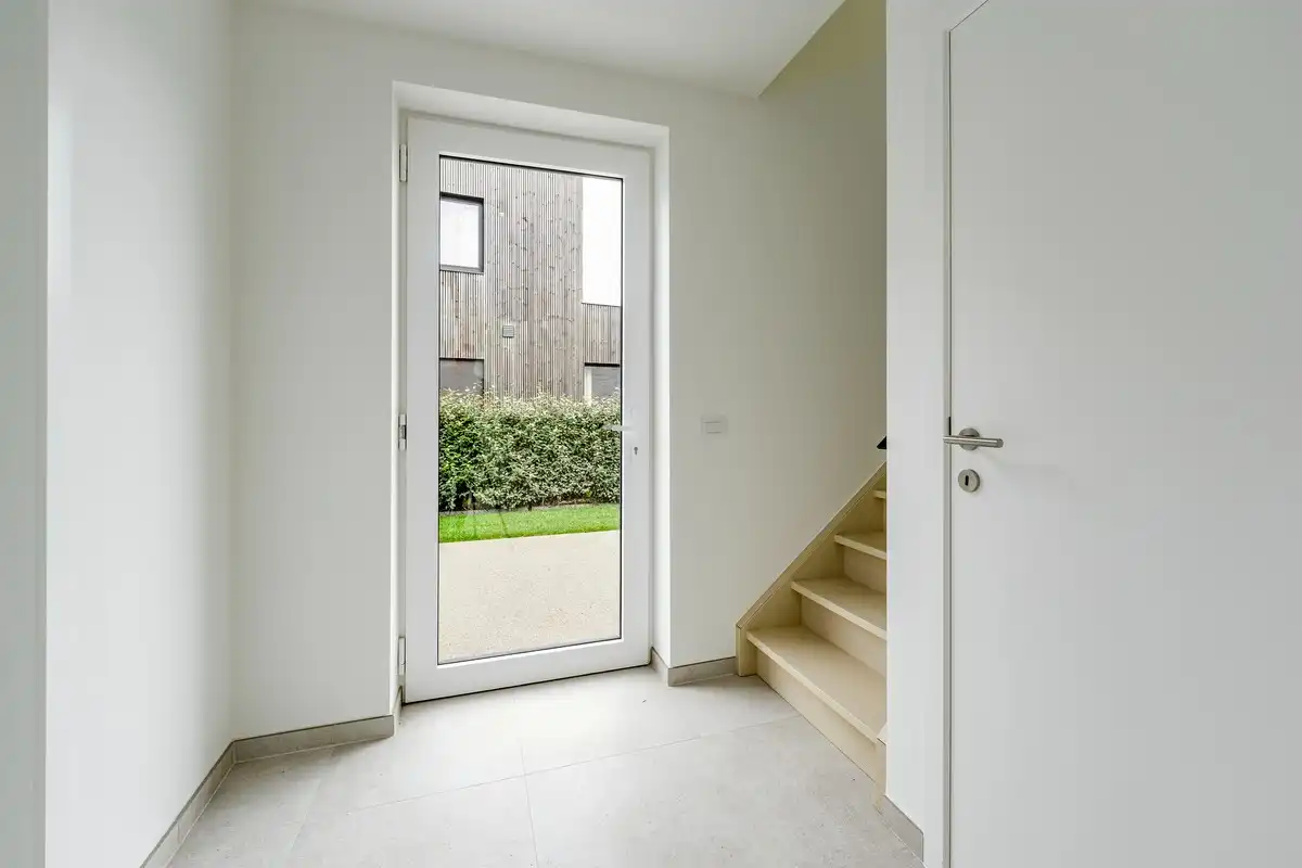 VOLLEDIG AFGEWERKTE MODERNE OPEN NIEUWBOUWWONING TE OOSTDUINKERKE foto 12