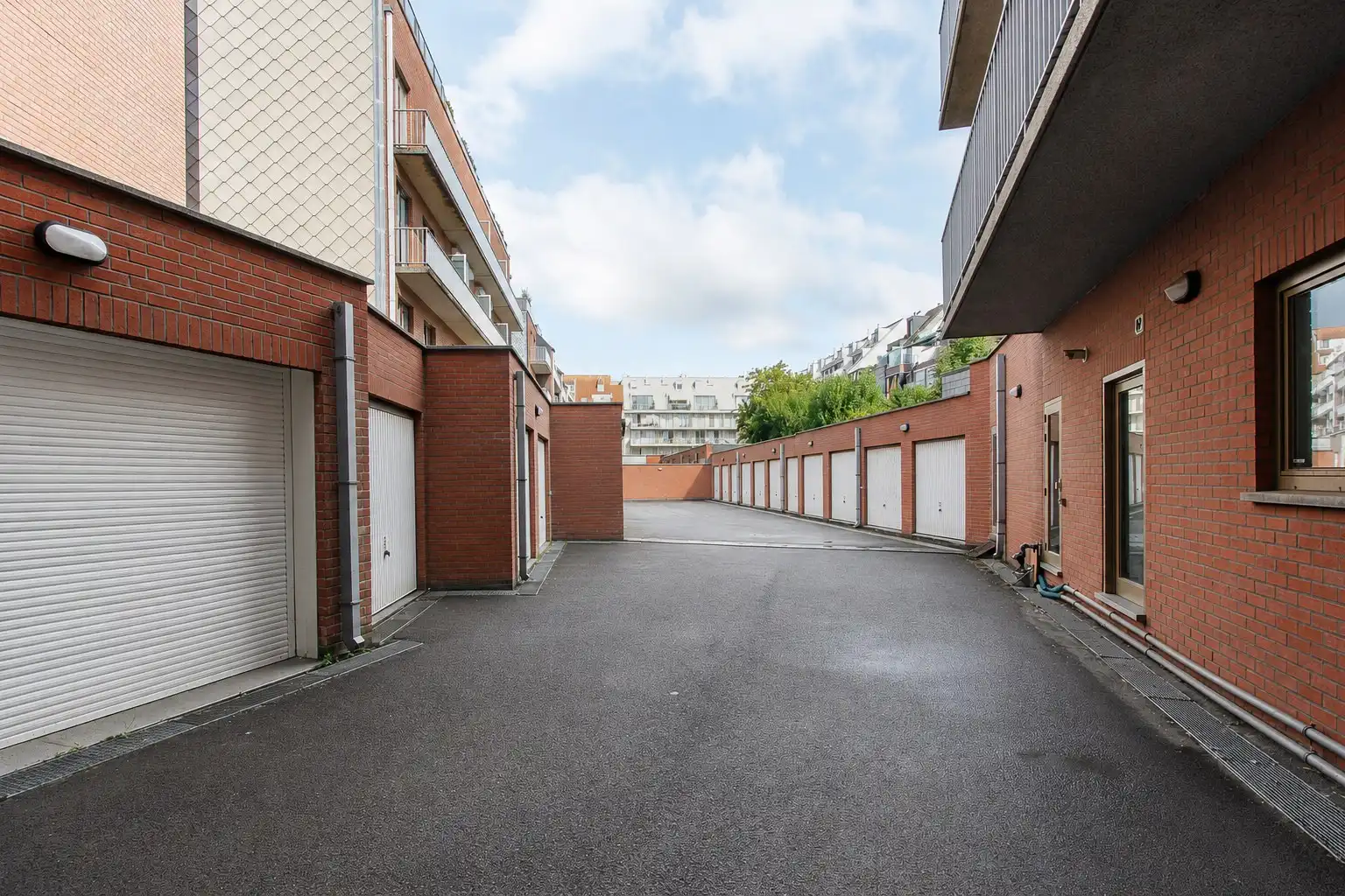 garagebox op gelijkvloers niveau te huur  te Knokke Van Bunnenlaan - Zoutelaan  foto 8
