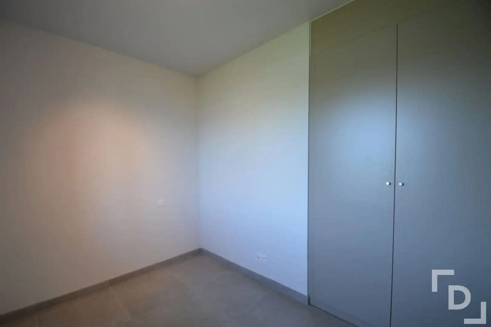 Gelijkvloers appartement met garage en terras foto 9